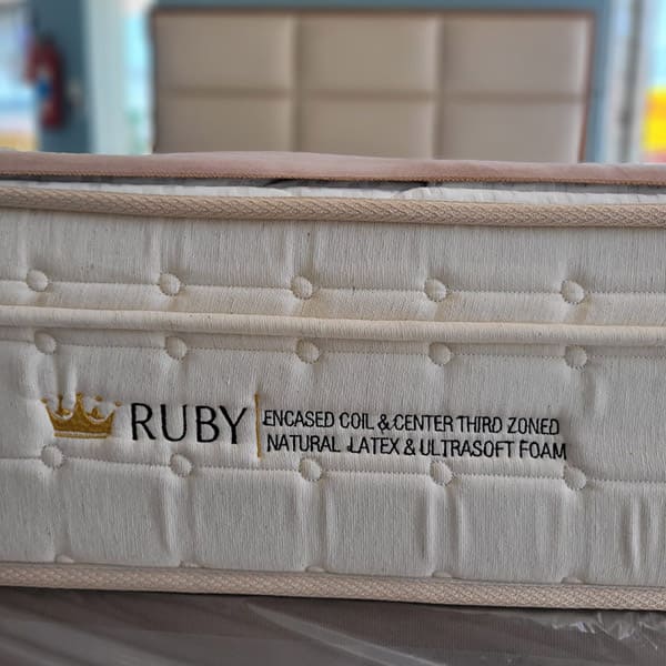 Colchão King Koil Ruby